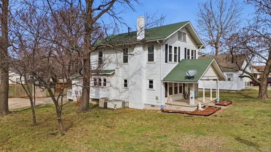 302 N 17th Street, Collinsville, OK 74021 - #3