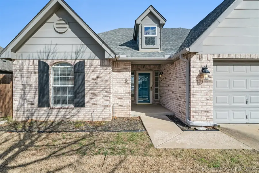 104 E Kansas Street, Broken Arrow, OK 74012 - #2