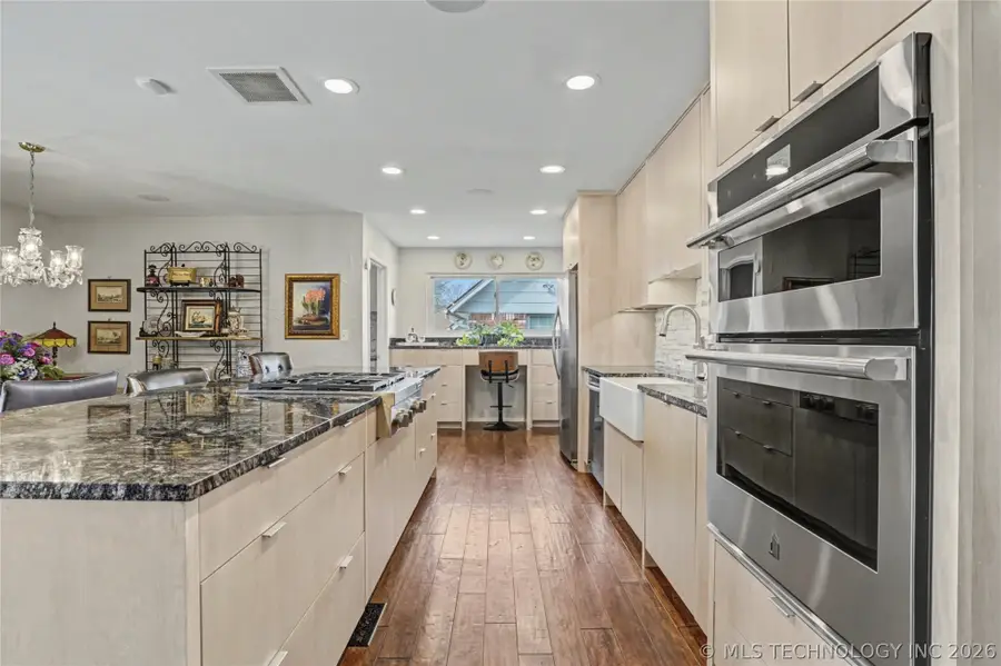 7358 E 76th Street S, Tulsa, OK 74136 - #2