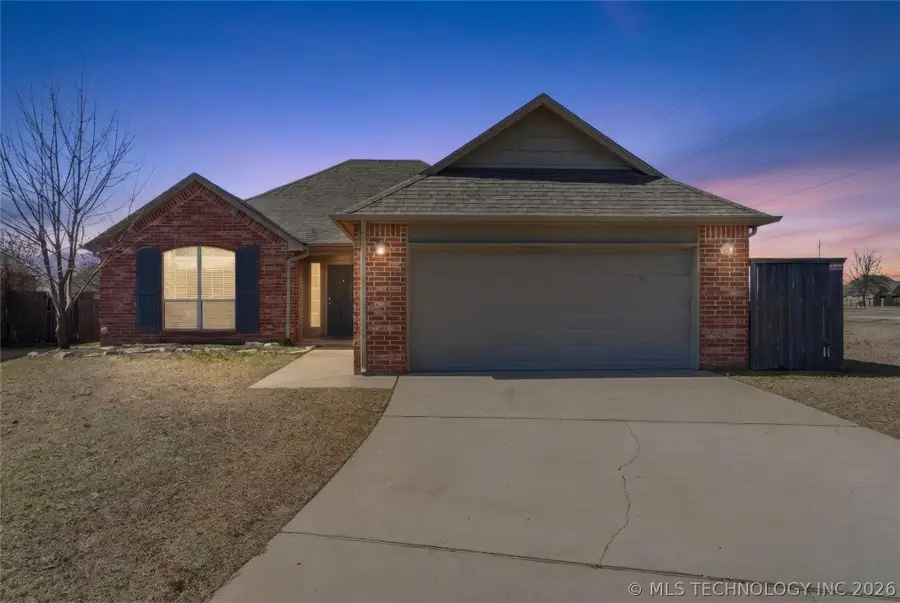 11602 S Mulberry Lane, Jenks, OK 74037 - #2