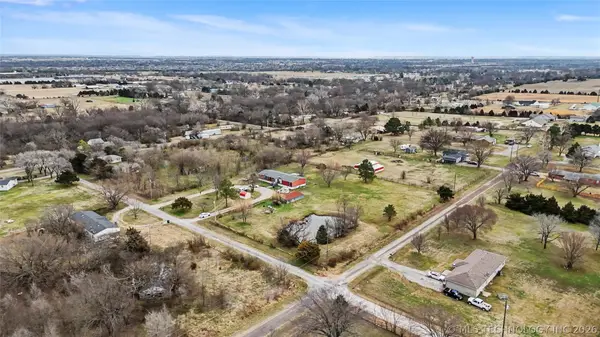 9110 E 130th Street N, Collinsville, OK 74021