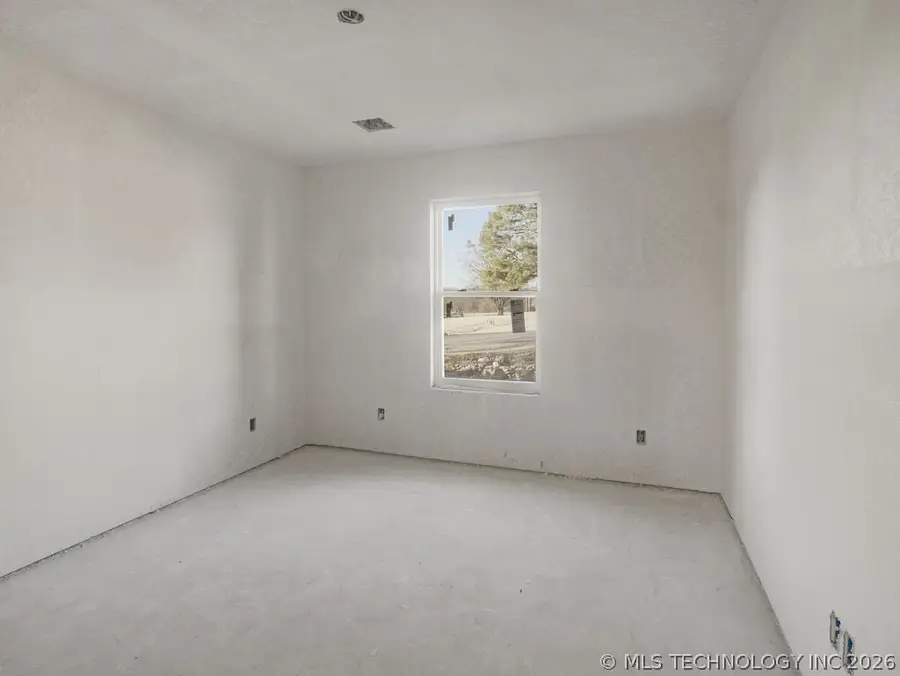 686 W 6th Street, Atoka, OK 74525 - #3