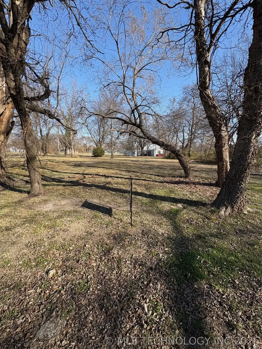 E Ash Street, Haskell, OK 74436 - #3