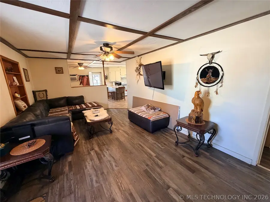 402 Robertson Highway, Henryetta, OK 74437 - #3