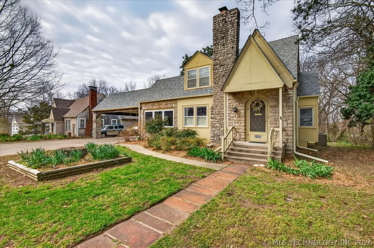 2005 S Johnstone Avenue, Bartlesville, OK 74003 - #1