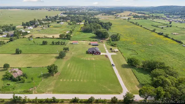 25 E 470 Road, Claremore, OK 74019