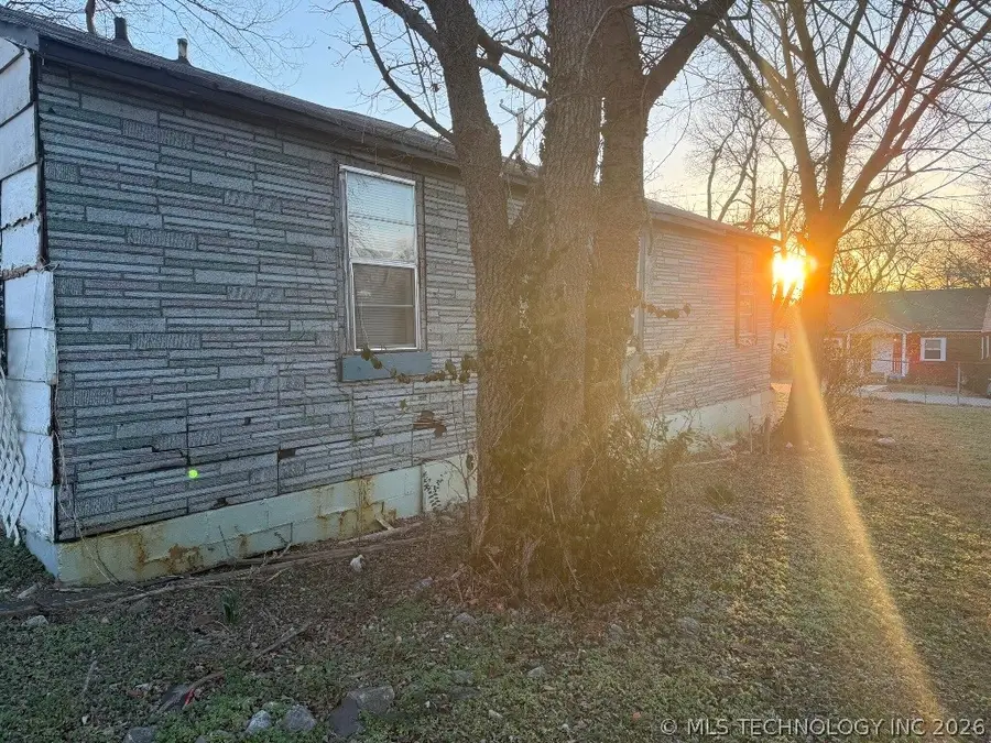 4527 S Waco Avenue, Tulsa, OK 74107 - #2