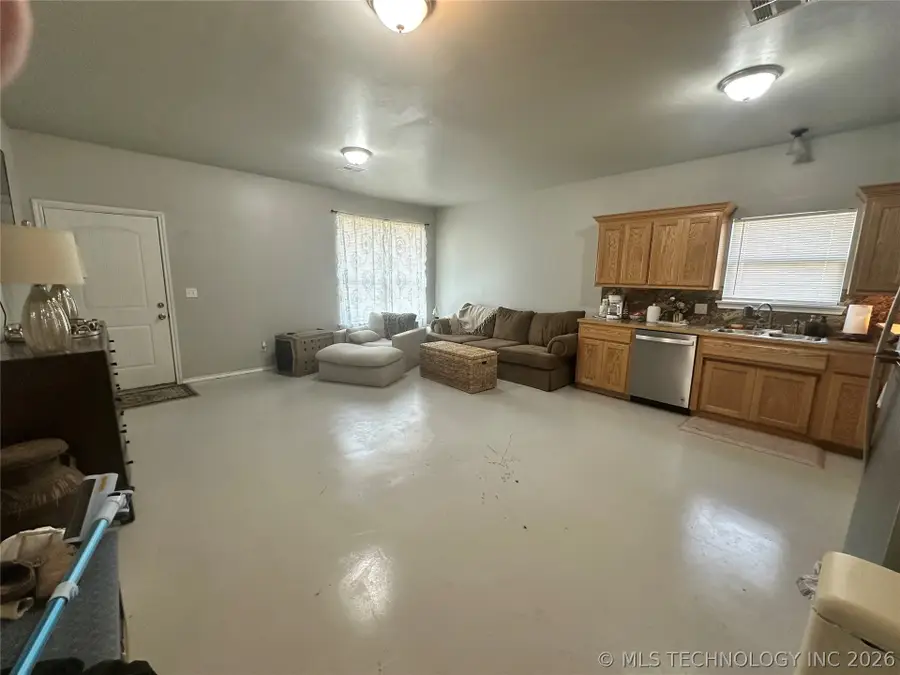 300 E 17th Street, Ada, OK 74820 - #3