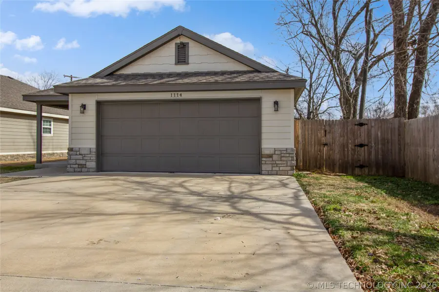 1114 N Osage Avenue, Claremore, OK 74017 - #2