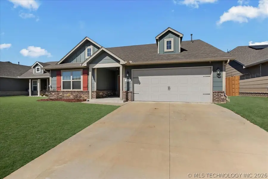 3526 E Sandusky Street, Broken Arrow, OK 74014 - #2