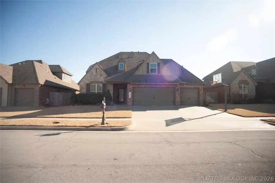 18628 E 43rd Place, Tulsa, OK 74134 - #2