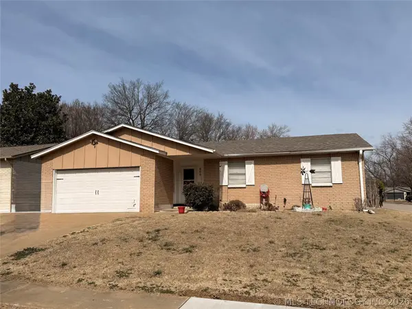 606 E Toledo Place, Broken Arrow, OK 74012