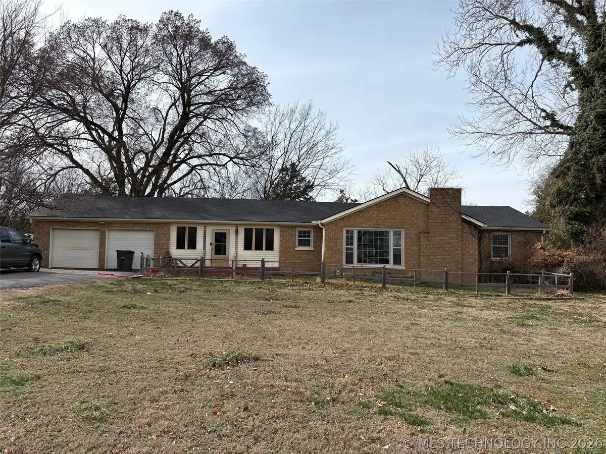 1307 S Madison Boulevard, Bartlesville, OK 74006 - #1