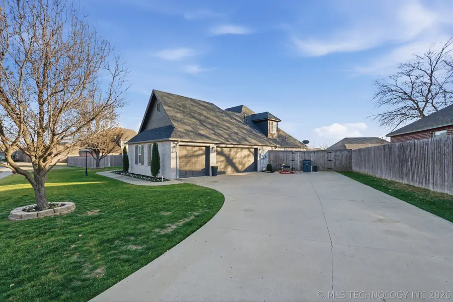 810 W 150th Street, Glenpool, OK 74033 - #3