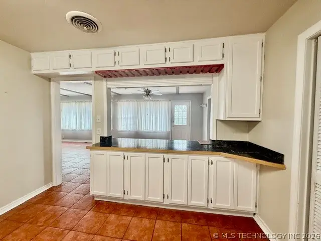 1700 6th Avenue Sw, Ardmore, OK 73401 - #3