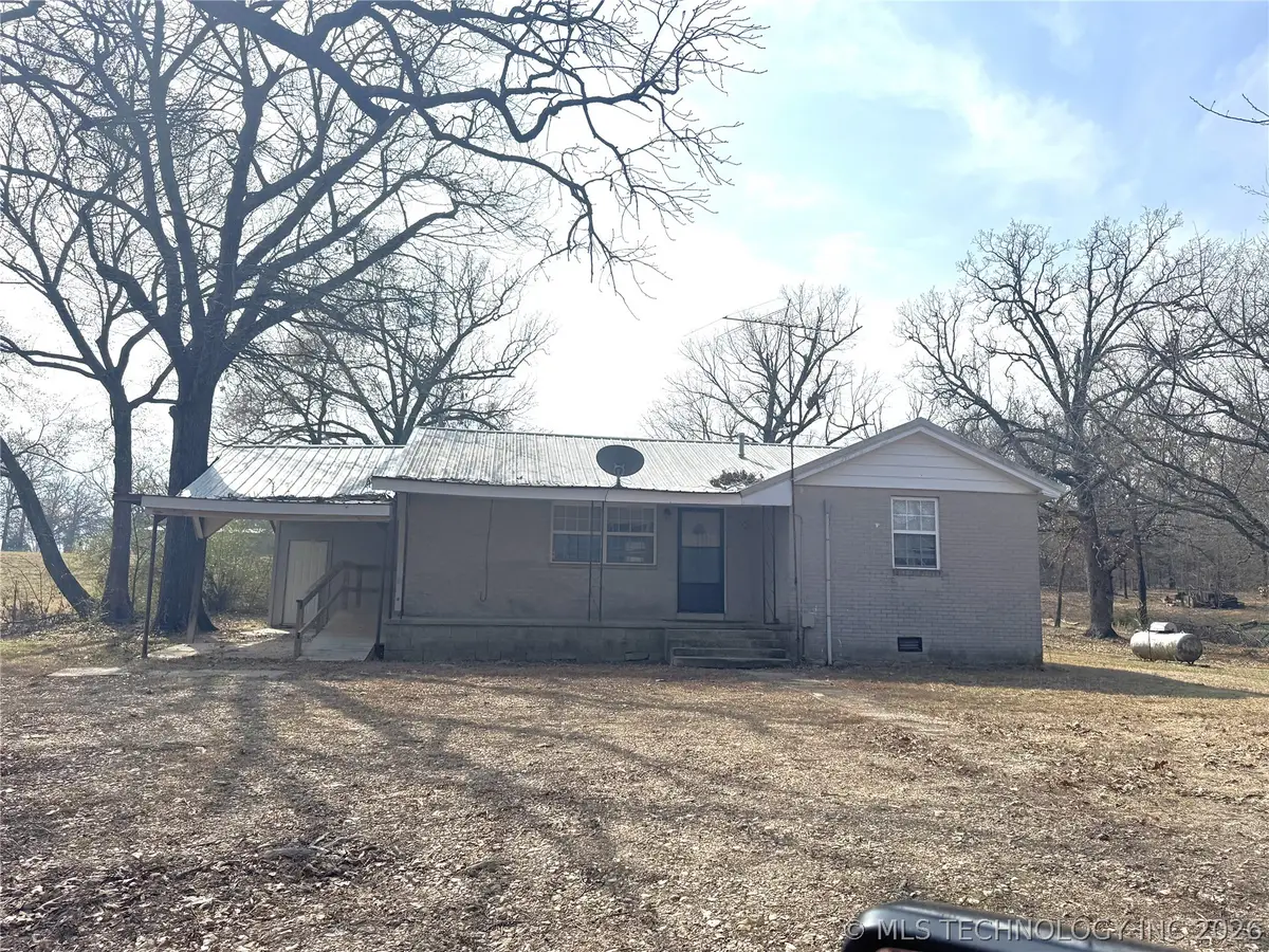471846 E 840 Road, Stilwell, OK 74960 - #1