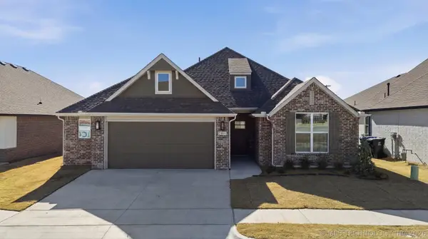 2431 W Madison Street, Broken Arrow, OK 74012