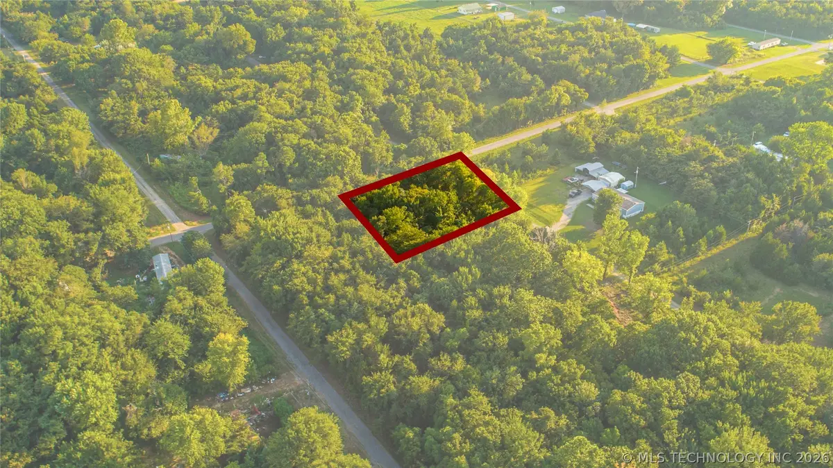 2 S B Street, Canadian, OK 74501 - #1