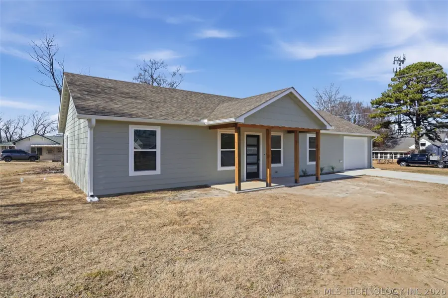 706 S Chickasaw Avenue, Okmulgee, OK 74447 - #2