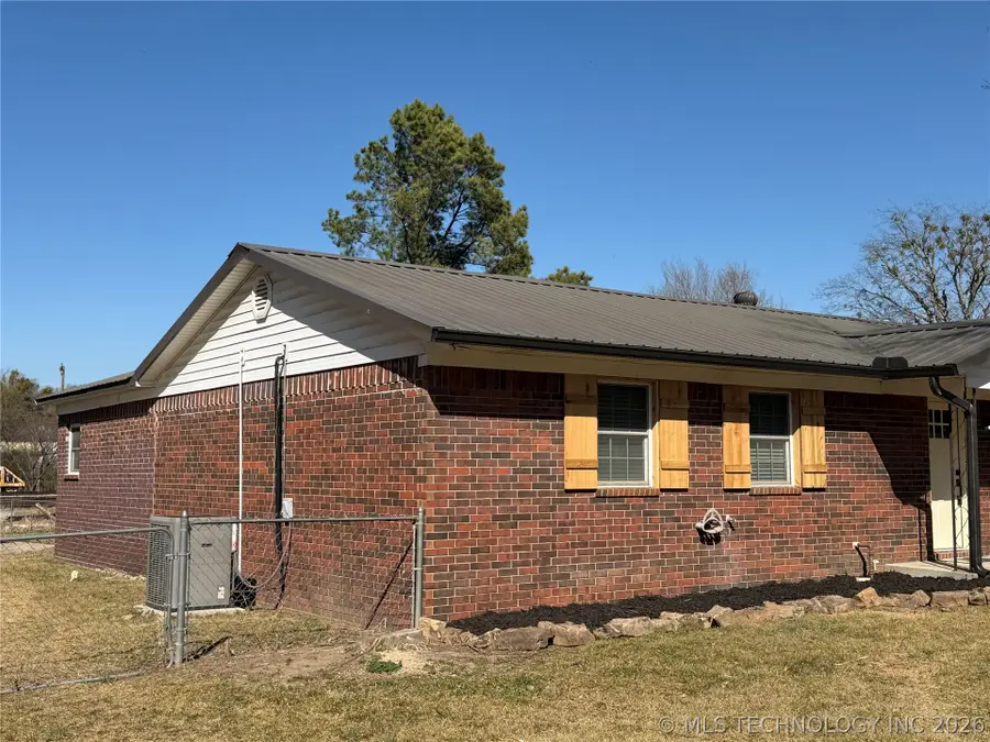 305 W Ash Avenue, Wilburton, OK 74578 - #3