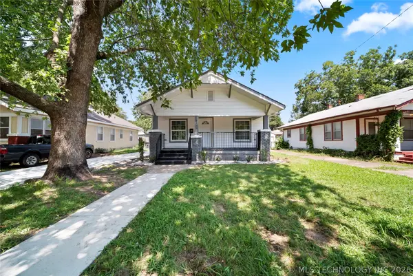 2215 E 8th Street, Tulsa, OK 74104