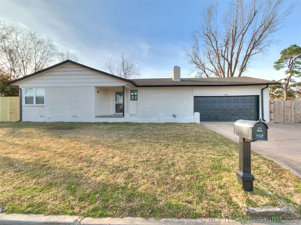 10608 E 21st Place, Tulsa, OK 74129