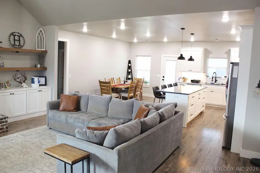 318 Twin Creeks Lane, Pryor, OK 74361 - #3