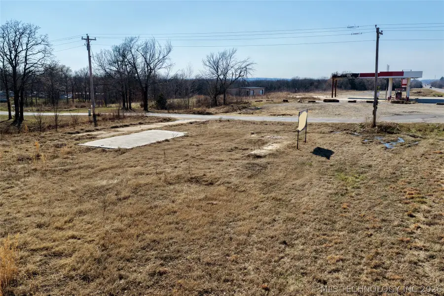 1 Williams Street, Eufaula, OK 74432 - #3