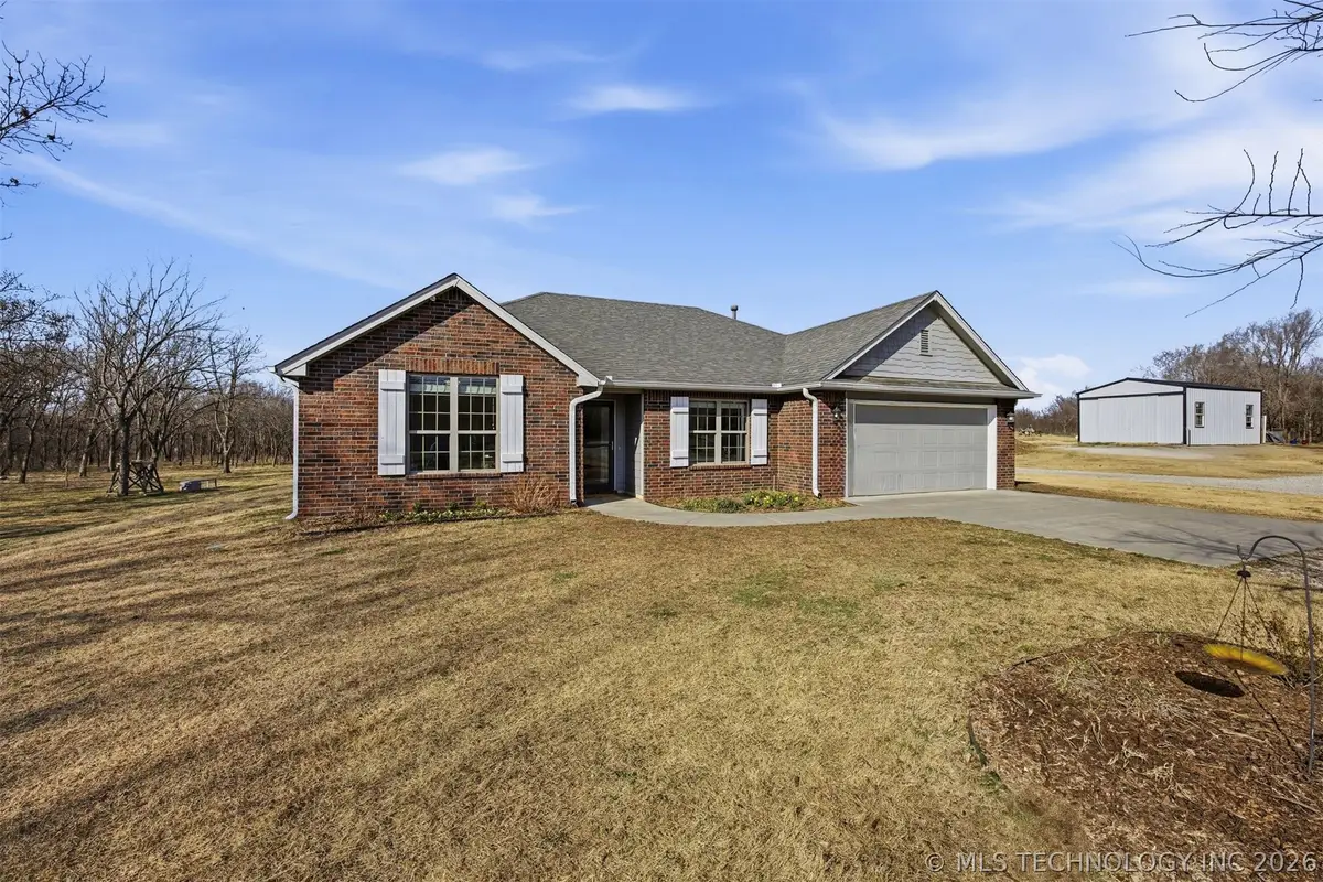 14902 E 370 Road, Claremore, OK 74017 - #1