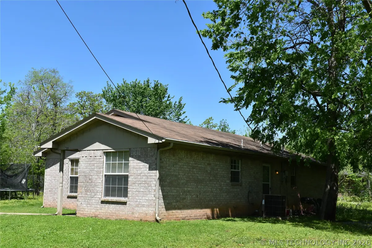 708 W Sterret Street, Hugo, OK 74743 - #1
