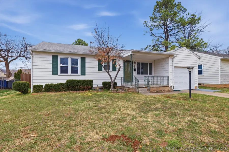 5530 S Boston Place, Tulsa, OK 74105 - #2