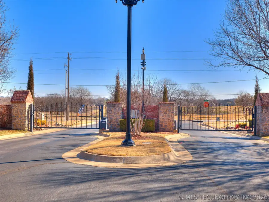 14482 S Vandalia Avenue, Bixby, OK 74008 - #2