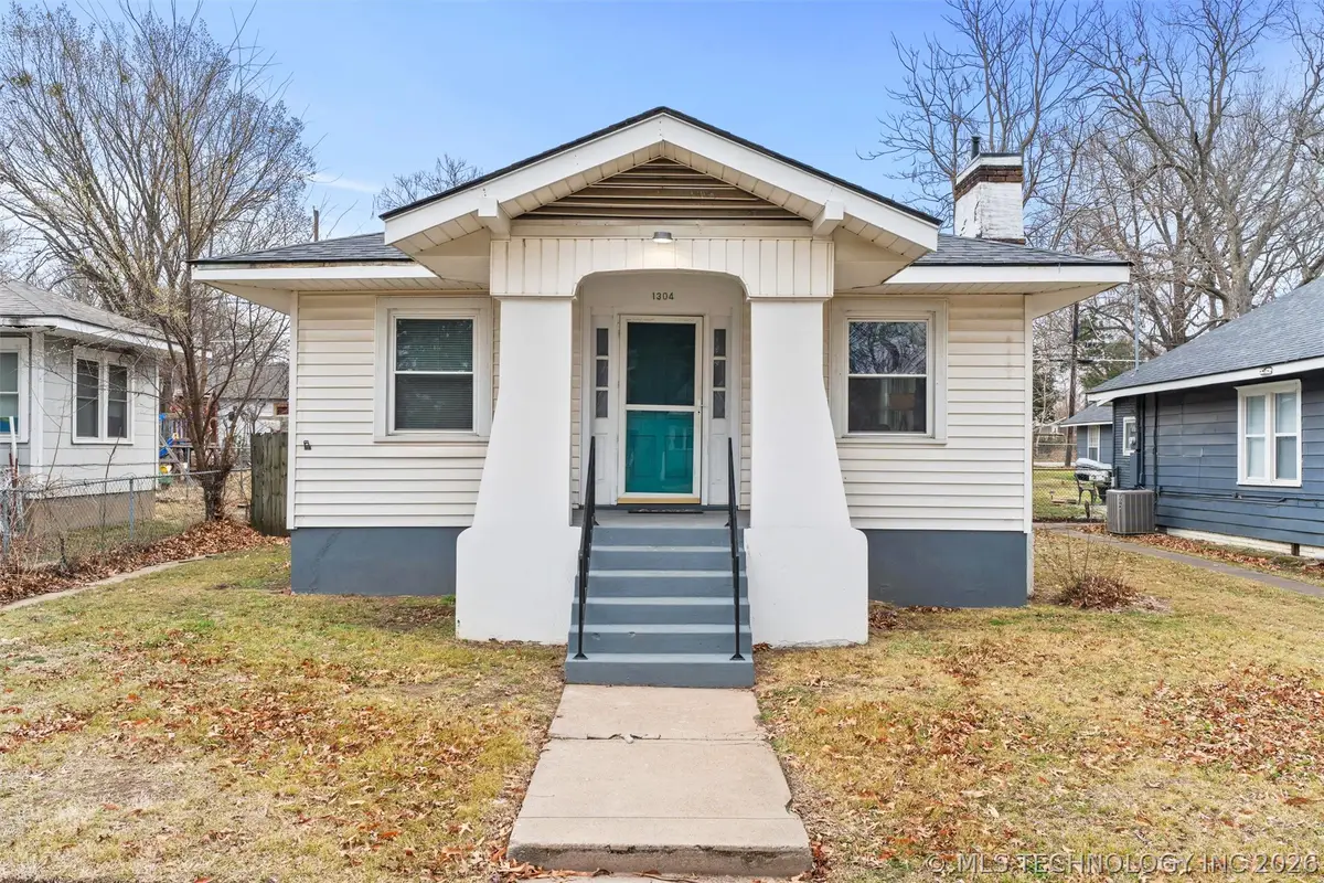 1304 SW Jennings Avenue, Bartlesville, OK 74003 - #1