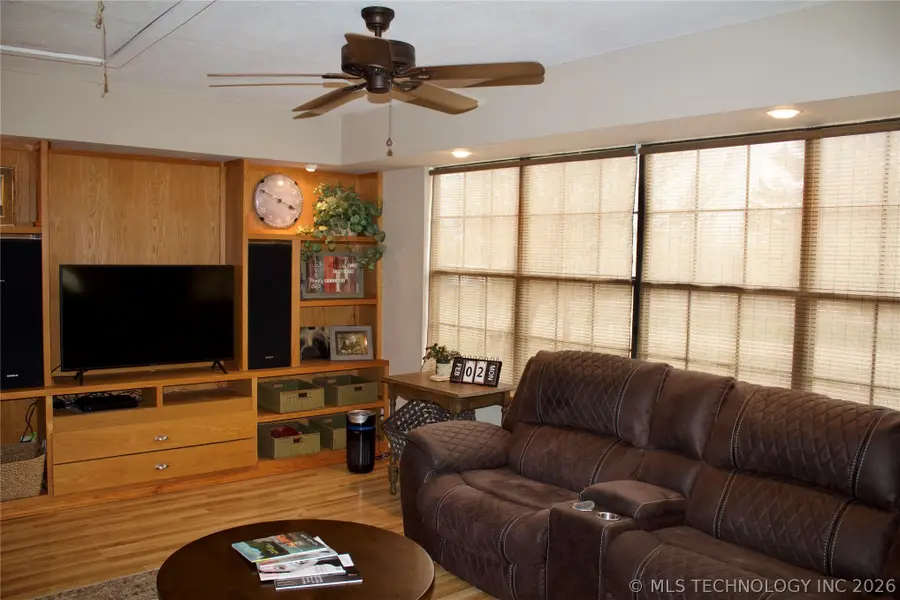 601 S Harvey Street, Coalgate, OK 74538 - #3