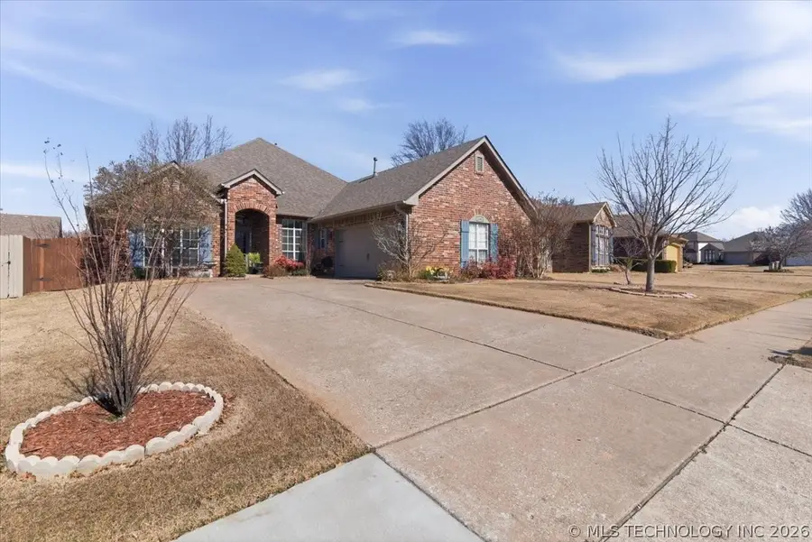 3204 W Freeport Street, Broken Arrow, OK 74012 - #2