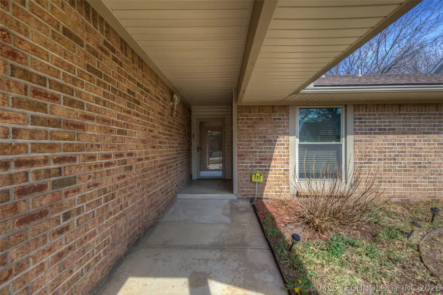 2220 W Memphis Place, Broken Arrow, OK 74012 - #2