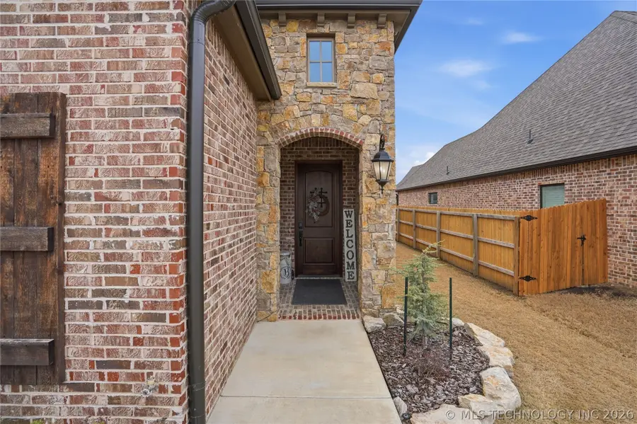 7917 N 146th East Avenue, Owasso, OK 74055 - #2