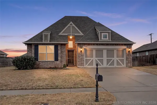 7311 E Oak Ridge Street, Broken Arrow, OK 74014
