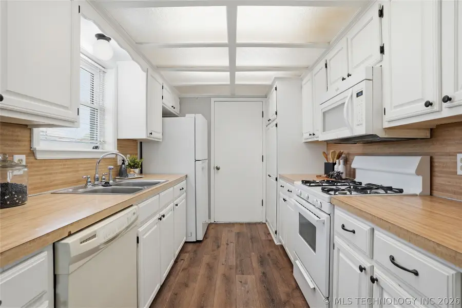 2880 W 111th Place S, Jenks, OK 74037 - #3