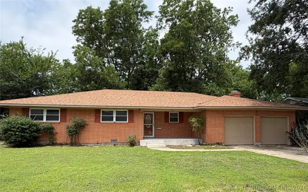 1733 Tiverton Street Nw, Ardmore, OK 73401