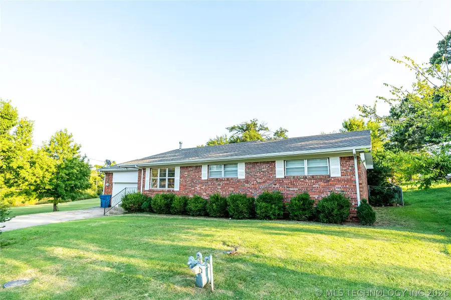 821 Ash Street, Pawnee, OK 74058 - #2