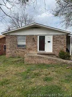 203 W 3rd Avenue, Bristow, OK 74010 - #2