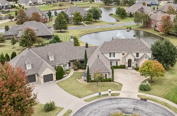 510 E Fredericksburg Court, Broken Arrow, OK 74011