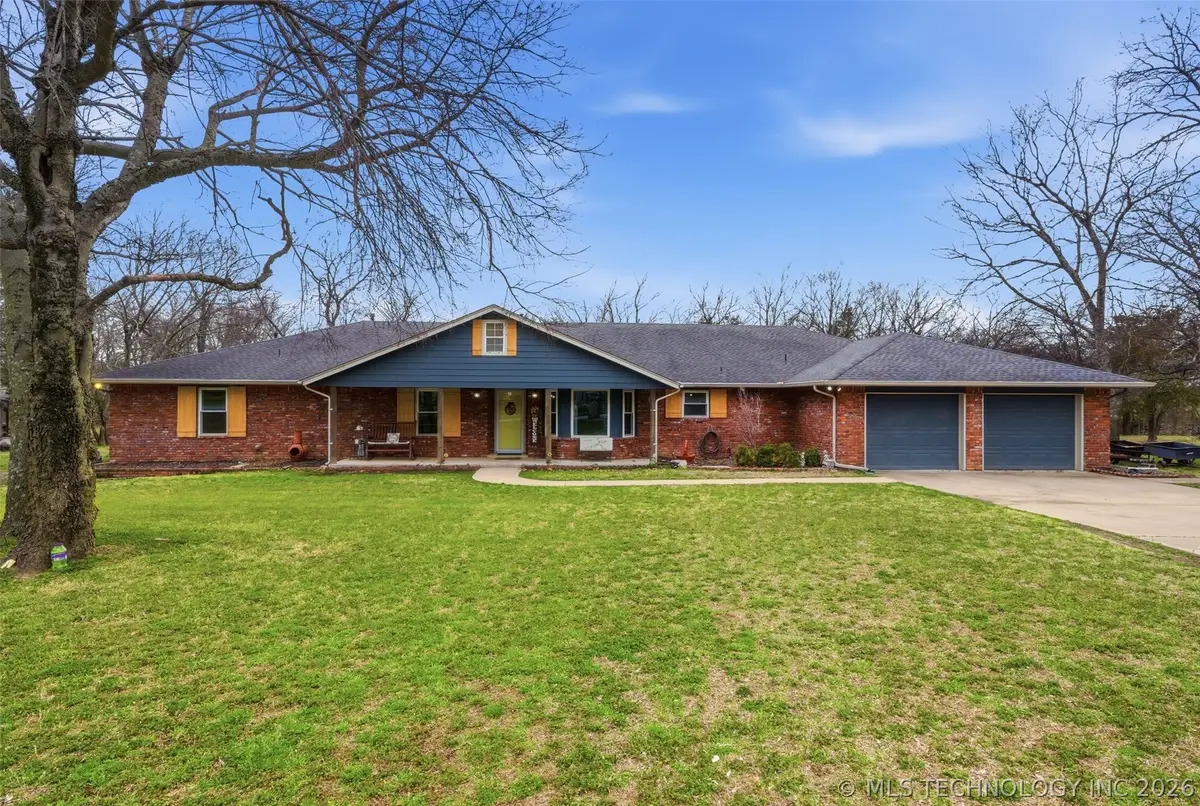 18818 E Bridgewater Place E, Owasso, OK 74055 - #1