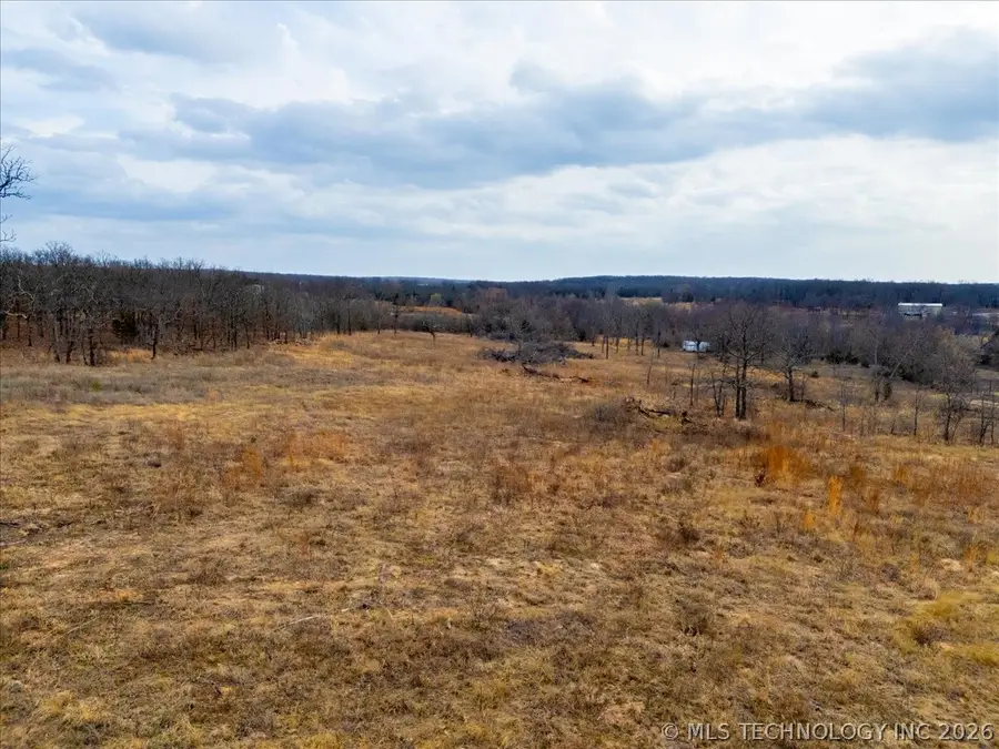 8015 Valley View Drive, Beggs, OK 74421 - #2