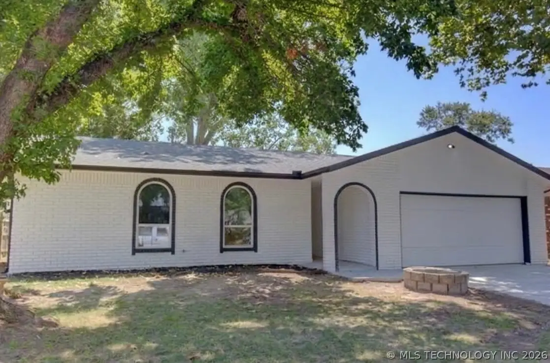 1009 W Memphis Street, Broken Arrow, OK 74012 - #1