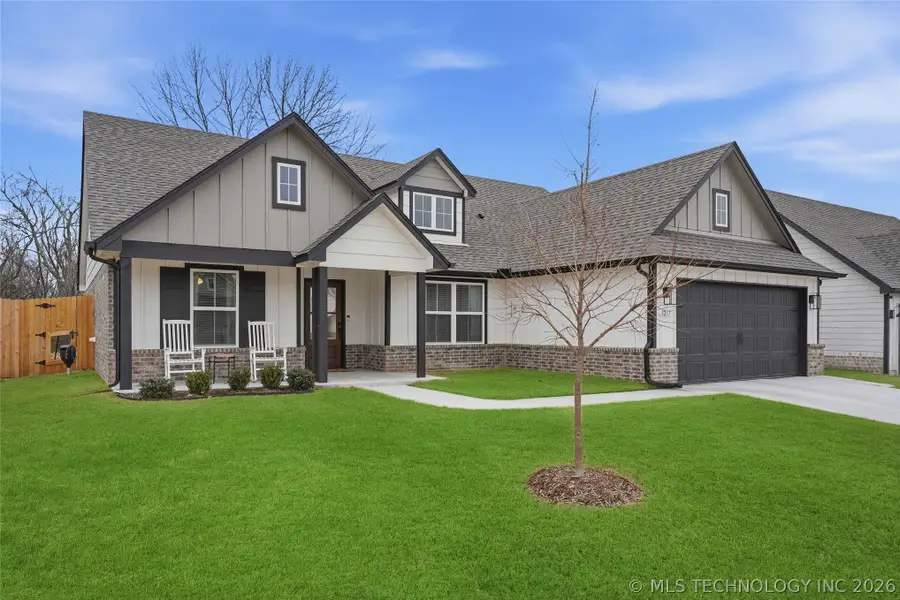 3217 E Lincoln Street, Broken Arrow, OK 74014 - #2