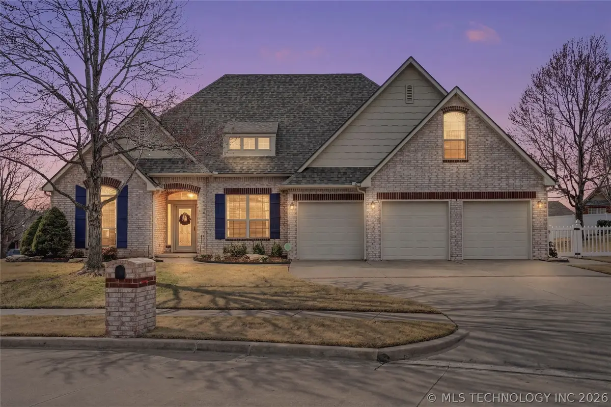 7529 E Galveston Street, Broken Arrow, OK 74014 - #1