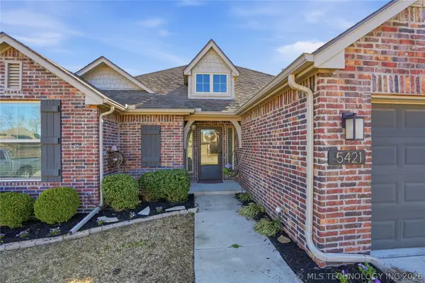 5421 Skylane Drive, Sand Springs, OK 74063