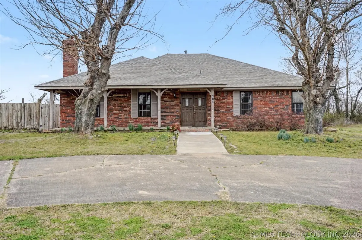 704 N Sioux Avenue, Claremore, OK 74017 - #1